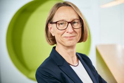 DR. ULRIKE WUNDERWALD